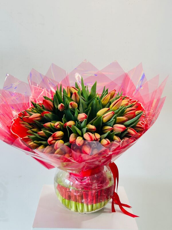 MiamiTulipLove. RedTulipsMiami. AnniversaryWishesMiami. BirthdayBouquetMiami. RedTulipRomance. MiamiFlowerStudio. FloridaFloralDesign.