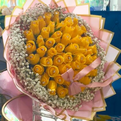 Bright delight (50 roses)